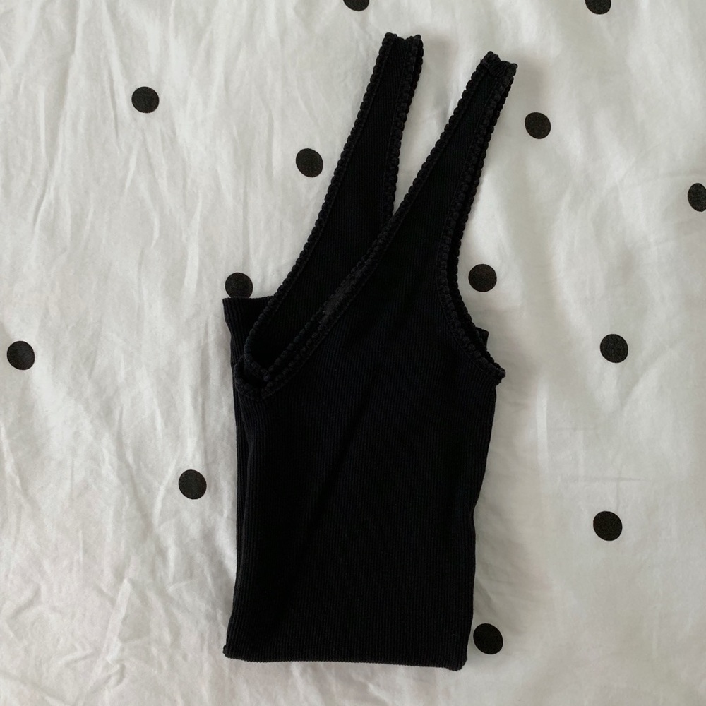 Black Ribbed V Neck